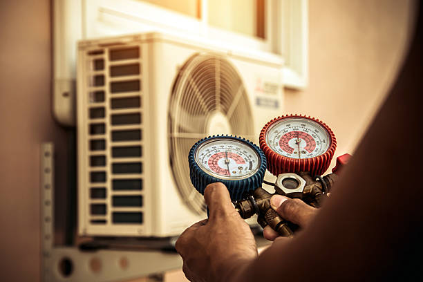 Professional Hvac technician working in Easton, CT